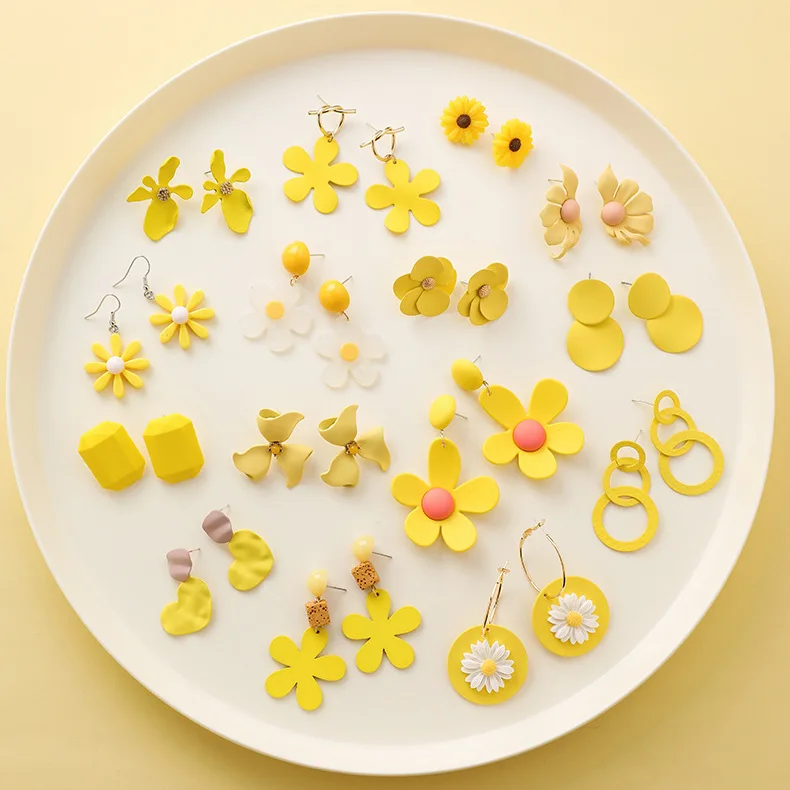 CLARMER Korean Fashion Women Jewelry Earring Yellow color Flower Hear Pendant Tassel Acrylic Earring, Picture
CLARMER Korean Fashion Women Jewelry Earring Yellow color Flower Hear Pendant Tassel Acrylic Earring, Picture