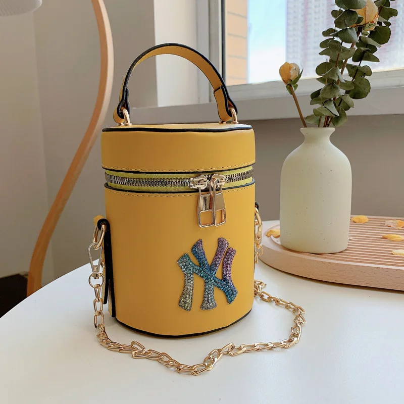 2021 New arrivel Hot Sale Chain pu leather colorful Rainbow diamond logo ny bucket purse new york hand bags for women, Yellow/khaki/black/pink/brown/white/turquoise/red/deep blue/orange
2021 New arrivel Hot Sale Chain pu leather colorful Rainbow diamond logo ny bucket purse new york hand bags for women, Yellow/khaki/black/pink/brown/white/turquoise/red/deep blue/orange