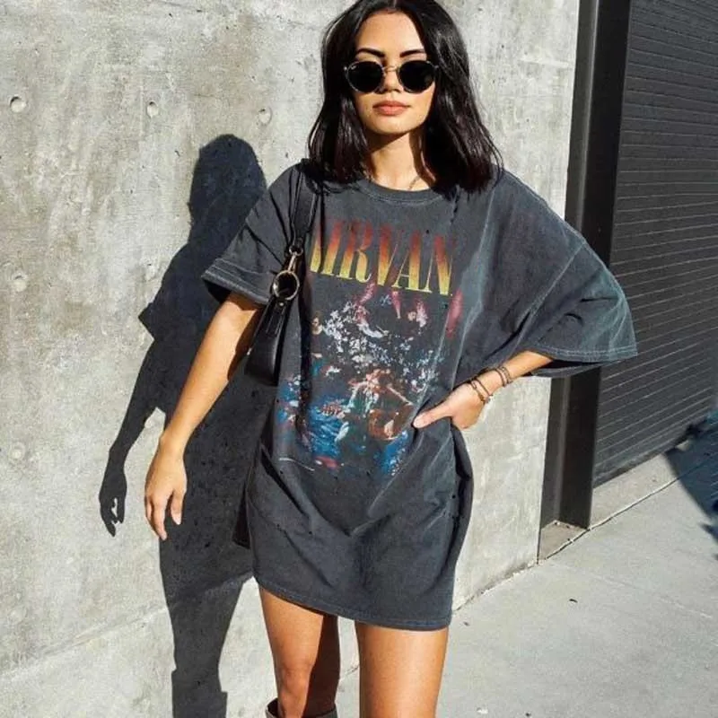 Vintage Black Rock Graphic Tees Women Oversized Graphic T Shirts Vintage Women Summer T Shirt Jersey Long Crew Neck Printed
Vintage Black Rock Graphic Tees Women Oversized Graphic T Shirts Vintage Women Summer T Shirt Jersey Long Crew Neck Printed