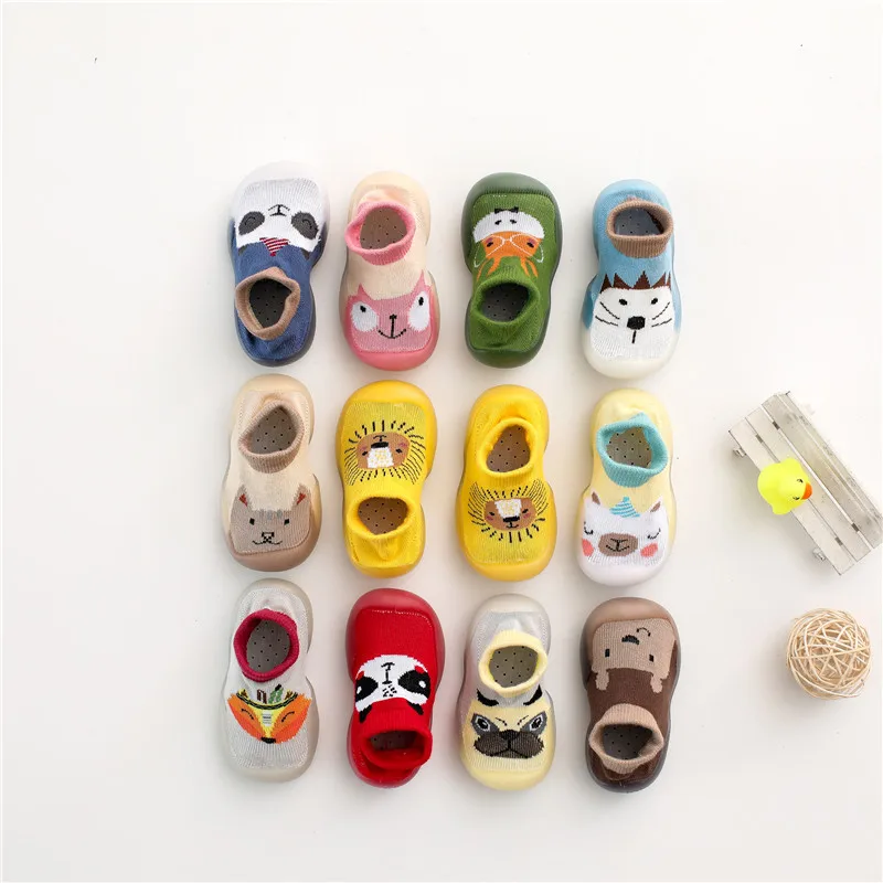 KANGYI wholesaler cartoon animal baby shoe socks rubber sole anti slip floor ankle baby socks shoe for kids
KANGYI wholesaler cartoon animal baby shoe socks rubber sole anti slip floor ankle baby socks shoe for kids