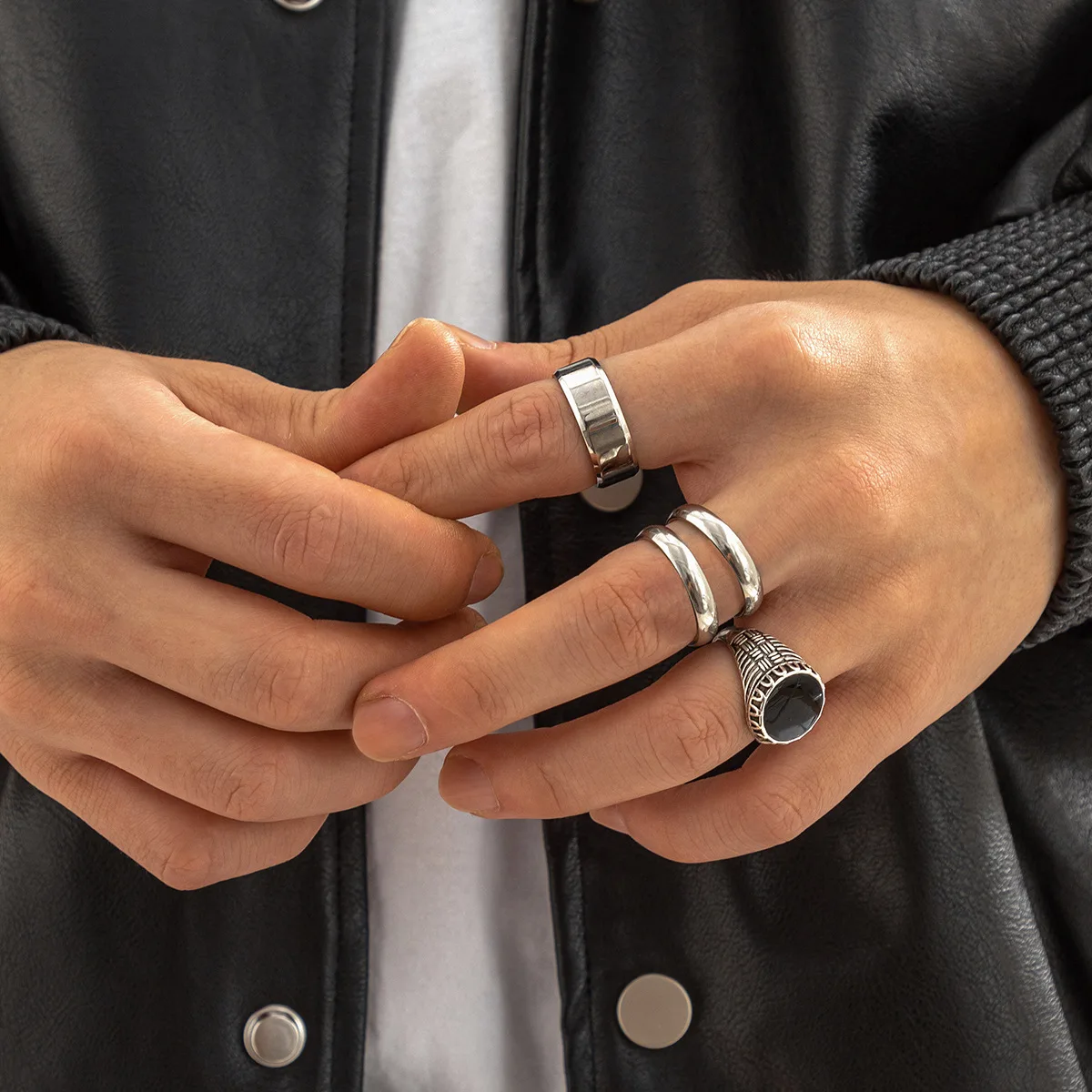 Vintage Hip Hop Simple Fashionable Geometric Stainless steel Drop Glaze Ring Set Jewelry For Men
Vintage Hip Hop Simple Fashionable Geometric Stainless steel Drop Glaze Ring Set Jewelry For Men