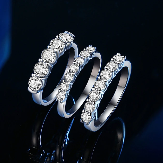 Fine Jewelry Iced Out Round Brilliant Cut Moissanite Stone Rhodium Plated Couple Moissanite Rings 925 Silver
Fine Jewelry Iced Out Round Brilliant Cut Moissanite Stone Rhodium Plated Couple Moissanite Rings 925 Silver