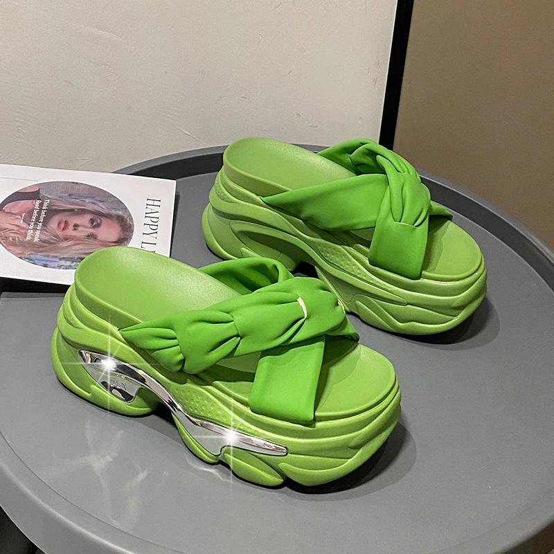 Women Slippers Thick Platform 2023 Fashion Non-Slip Beach Summer Ladies Slides Shoes Home House EVA Slippers
Women Slippers Thick Platform 2023 Fashion Non-Slip Beach Summer Ladies Slides Shoes Home House EVA Slippers