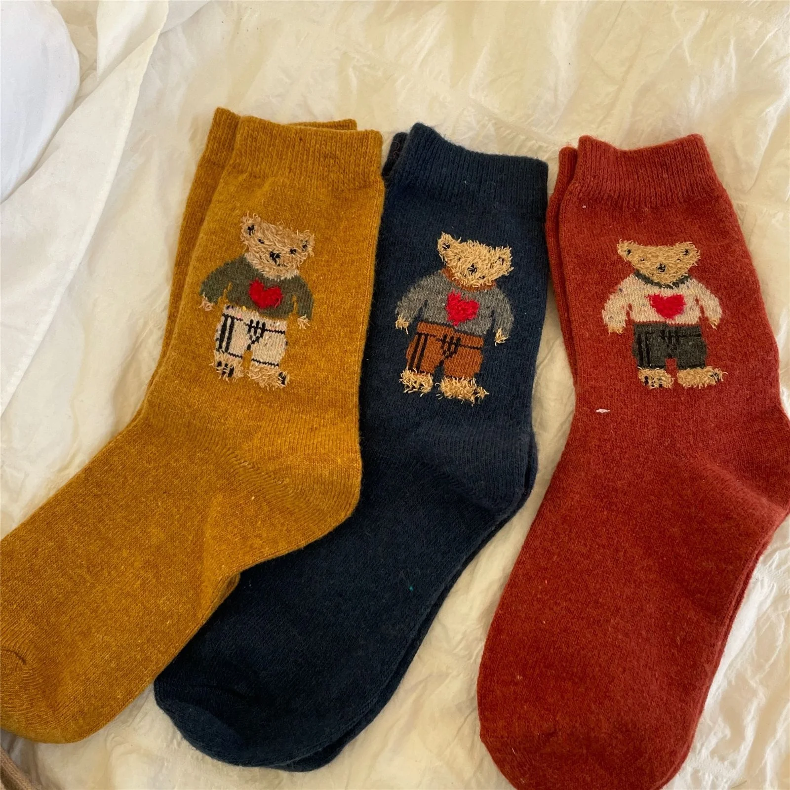 20% Wool Thick Winter Cute Brown Bear Jacquard Crew Warm Socks Women with Hearts, 5 colors
20% Wool Thick Winter Cute Brown Bear Jacquard Crew Warm Socks Women with Hearts, 5 colors
