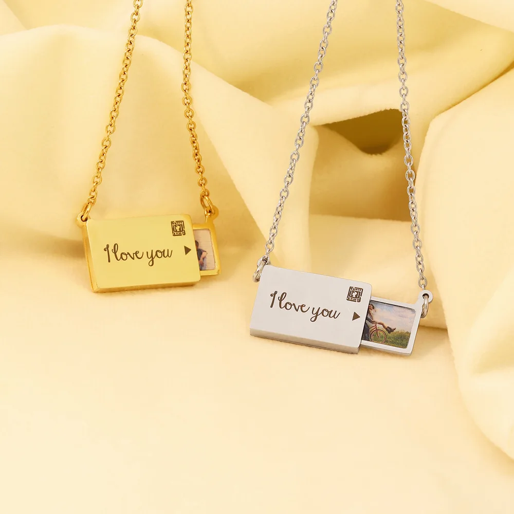 Drop Shipping Custom Stainless Steel Necklace Envelope Photo Necklace Fashion New Design Gold Letter Pendant Necklace
Drop Shipping Custom Stainless Steel Necklace Envelope Photo Necklace Fashion New Design Gold Letter Pendant Necklace