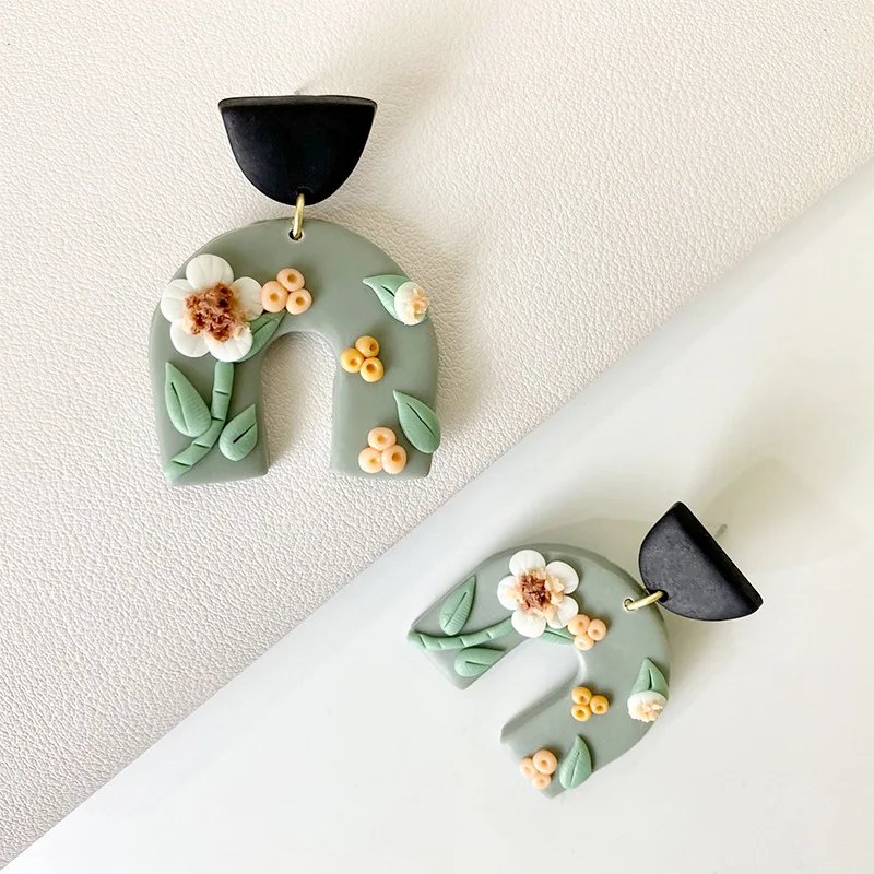 2022 Polymer Clay Colorful Drop Earrings Lovely Handmade Soft Clay Flower Polymer Clay Boho Earrings
2022 Polymer Clay Colorful Drop Earrings Lovely Handmade Soft Clay Flower Polymer Clay Boho Earrings
