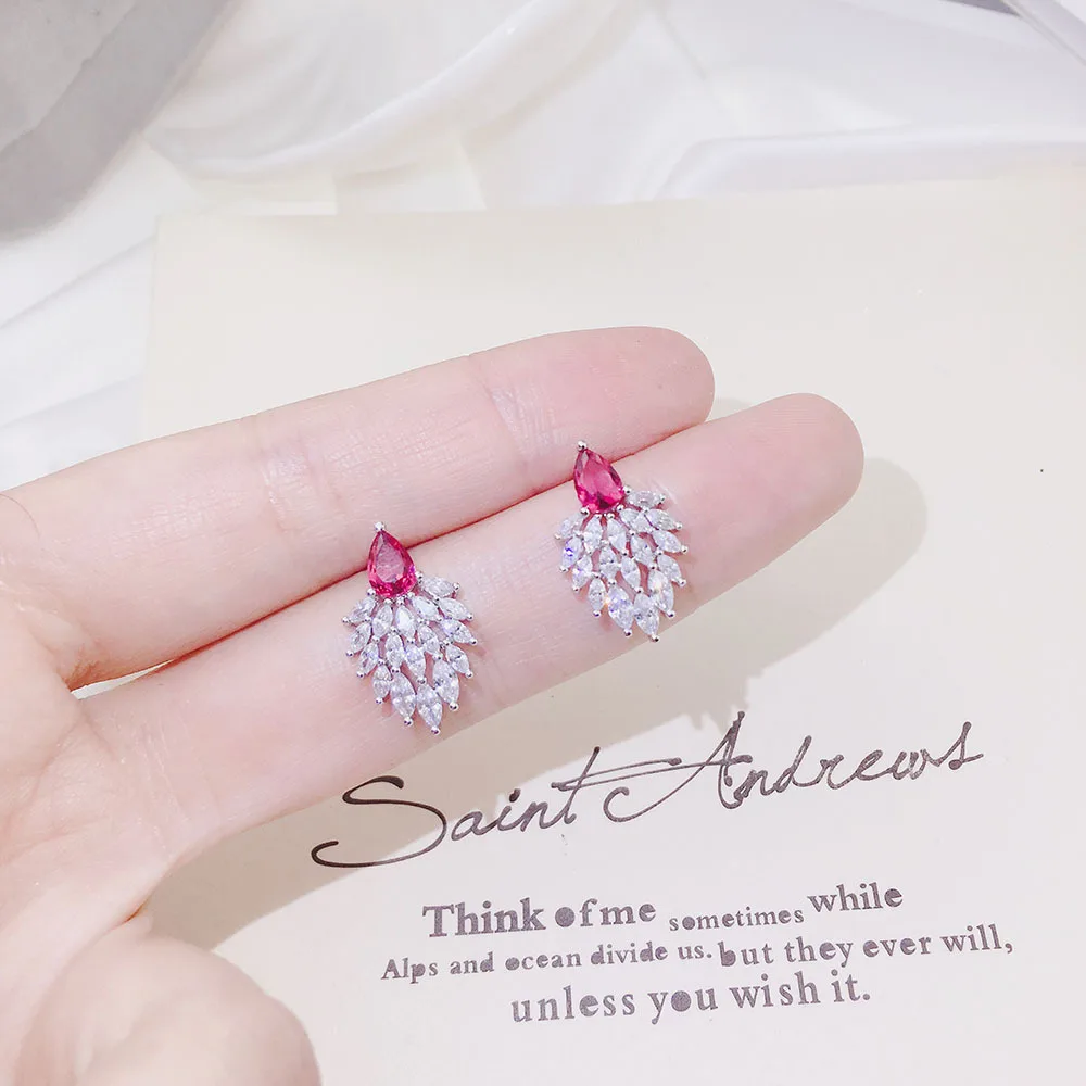 CD43 Balry Japanese elegant zircon inlaid copper earrings luxurious lady's 925 silver needle Earrings for Girls wholesale
CD43 Balry Japanese elegant zircon inlaid copper earrings luxurious lady's 925 silver needle Earrings for Girls wholesale