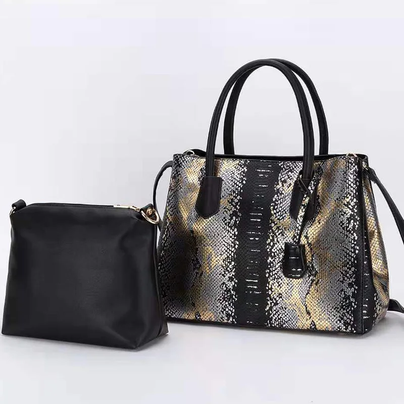New Large Shiny Snake Pattern Women Bag Fashion Lady Handbags Pytho PU Tote Purse Bag
New Large Shiny Snake Pattern Women Bag Fashion Lady Handbags Pytho PU Tote Purse Bag