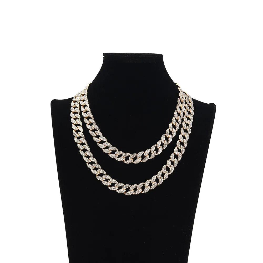 European and American mens jewelry hip hop cuban link chain necklace iced out gold plated cuban link chain hip hop, Gold,rose gold, white gold
European and American mens jewelry hip hop cuban link chain necklace iced out gold plated cuban link chain hip hop, Gold,rose gold, white gold