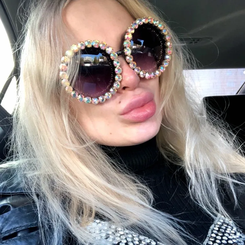2021 Fashion Sunglasses Womens Luxury Sun Glasses Handmade Rinestone Rounded Grandient Glasses Shades
2021 Fashion Sunglasses Womens Luxury Sun Glasses Handmade Rinestone Rounded Grandient Glasses Shades