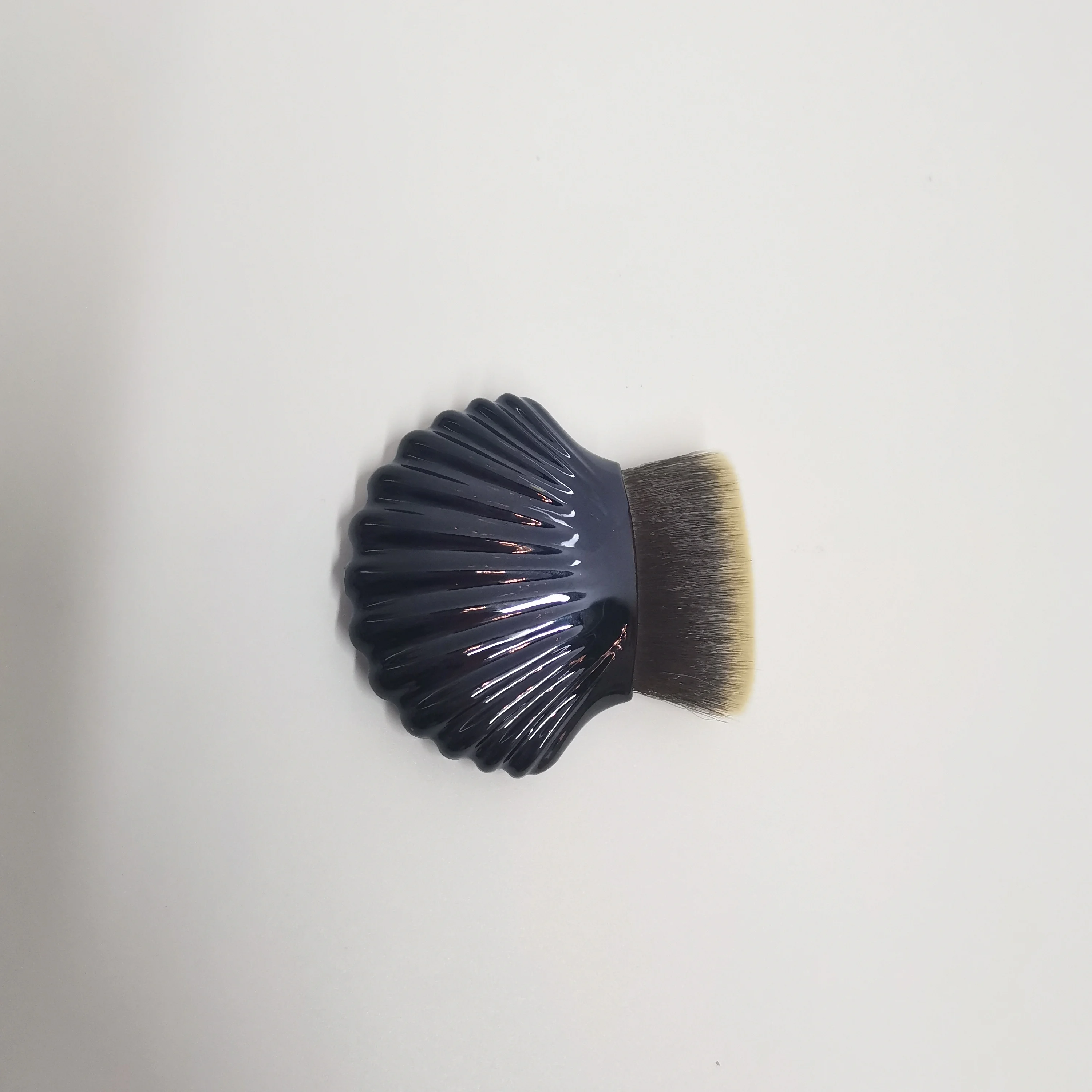 Wholesale High Quality Mermaid Glitter Nail Art Tool Makeup Cosmetic Brush Shell Nail Dust Brush, Customized color
Wholesale High Quality Mermaid Glitter Nail Art Tool Makeup Cosmetic Brush Shell Nail Dust Brush, Customized color