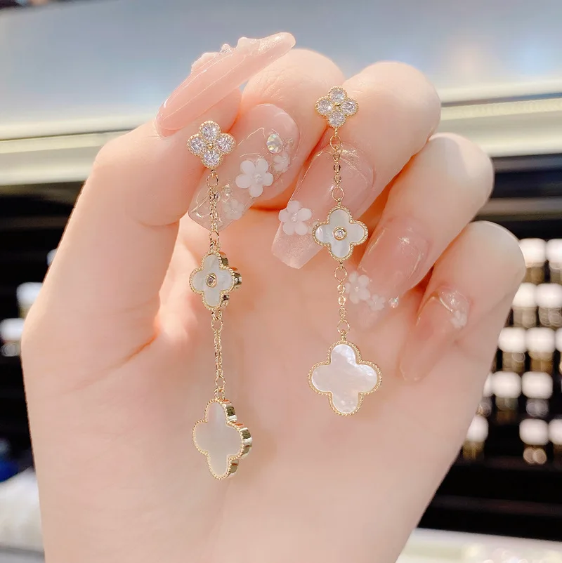 VCU 2021 New Korea Fashion Earrings for Women Clover Tassel Earring Jewelry Wholesale
VCU 2021 New Korea Fashion Earrings for Women Clover Tassel Earring Jewelry Wholesale