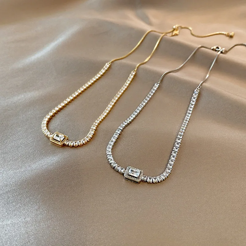 High Quality Iced Out Zircon Tennis Necklace Ins Style 18K Real Gold Plated Bling Zircon Choker Necklaces For Women
High Quality Iced Out Zircon Tennis Necklace Ins Style 18K Real Gold Plated Bling Zircon Choker Necklaces For Women
