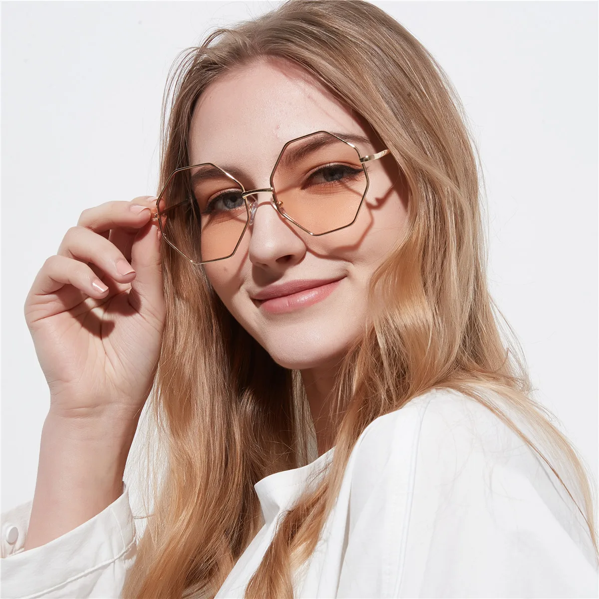 Hot sale Square Sunglasses Female Diamond Polygonal Transparent Lenses Popular Sunglasses 2020
Hot sale Square Sunglasses Female Diamond Polygonal Transparent Lenses Popular Sunglasses 2020