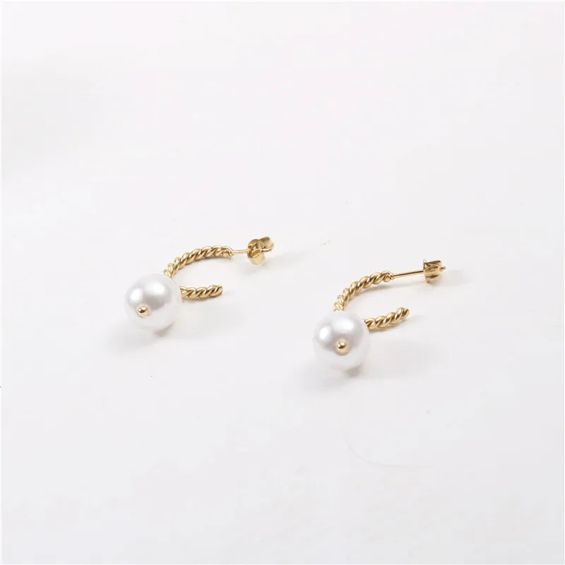 Rope Chain Hoop Pearl Earring Elegant Drop Earring Trendy Stainless Steel Jewelry, Gold
Rope Chain Hoop Pearl Earring Elegant Drop Earring Trendy Stainless Steel Jewelry, Gold