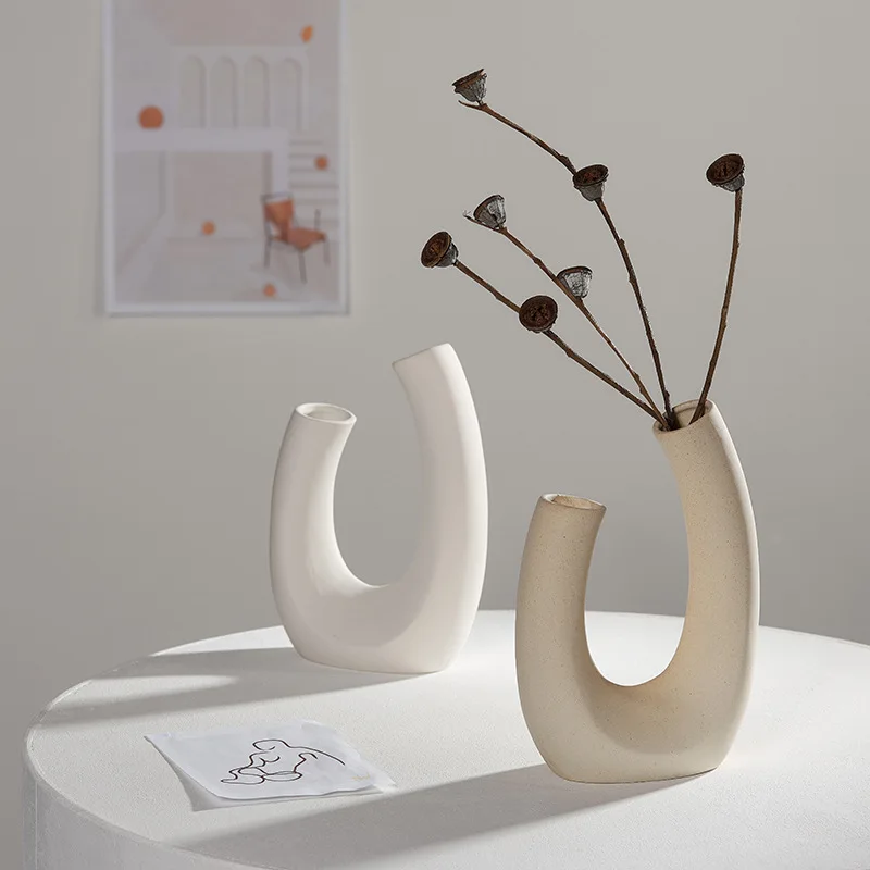 Flower Vase Ceramic Creative Living Room White Dried Flower Nordic Home Decoration Vase
Flower Vase Ceramic Creative Living Room White Dried Flower Nordic Home Decoration Vase