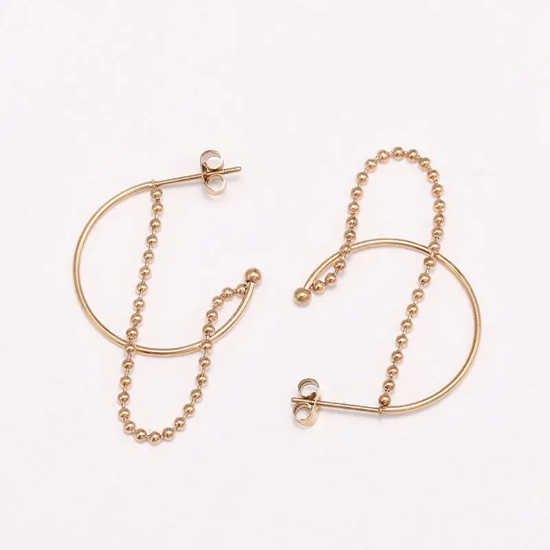 Trendy And Fashionable Models With Unique Charm Chain Pendant Rose Gold Hoop Earrings Jewelry
Trendy And Fashionable Models With Unique Charm Chain Pendant Rose Gold Hoop Earrings Jewelry