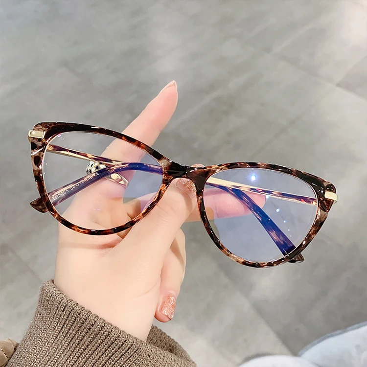 Fashion Design Metal Frame Anti-Blue Light Glasses for Computer Gaming Custom Logo Trendy Cat Eye Flat Lens Eyewear, 6 colors
Fashion Design Metal Frame Anti-Blue Light Glasses for Computer Gaming Custom Logo Trendy Cat Eye Flat Lens Eyewear, 6 colors