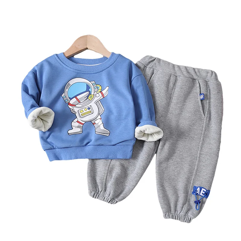 Baby sweater suit plus velvet thickening autumn and winter models 1-3 years old infant fashion children set, Picture shows
Baby sweater suit plus velvet thickening autumn and winter models 1-3 years old infant fashion children set, Picture shows