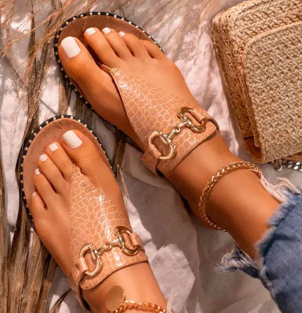 2021 new arrival summer chain flip-flop european ladies casual outdoor fit sandals slides, Black nude red or customized
2021 new arrival summer chain flip-flop european ladies casual outdoor fit sandals slides, Black nude red or customized