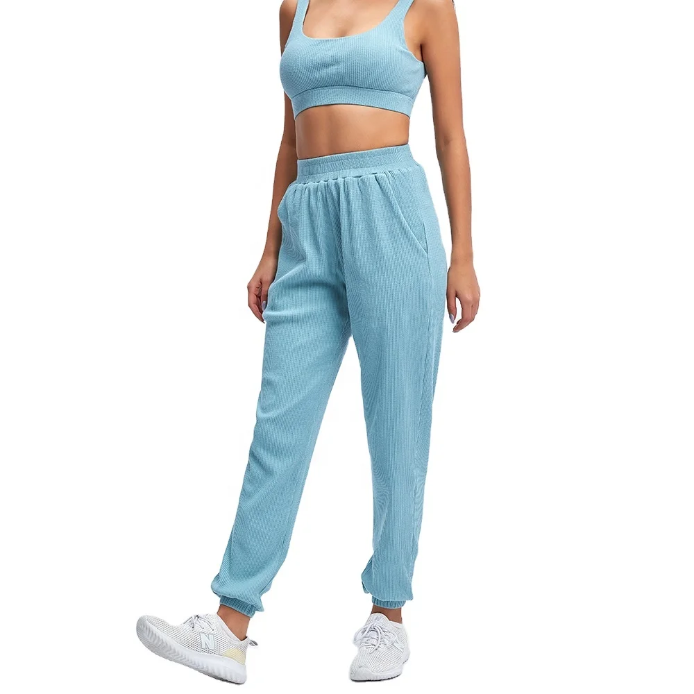 2021 TZ4404 women fashion seamless ribbed athletic set high impact push up bra fitness sweatpants tracksuit
2021 TZ4404 women fashion seamless ribbed athletic set high impact push up bra fitness sweatpants tracksuit