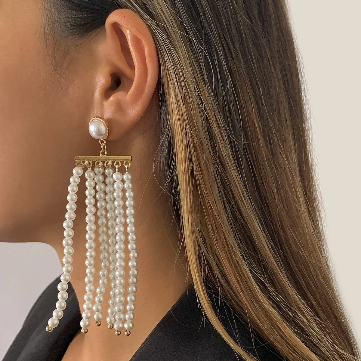 SHIXIN Bohemian Artificial Pearl Tassel Chain Drop Earring Hip Hop Gold Color Metal Charm Earring Jewelry for Women Gifts
SHIXIN Bohemian Artificial Pearl Tassel Chain Drop Earring Hip Hop Gold Color Metal Charm Earring Jewelry for Women Gifts