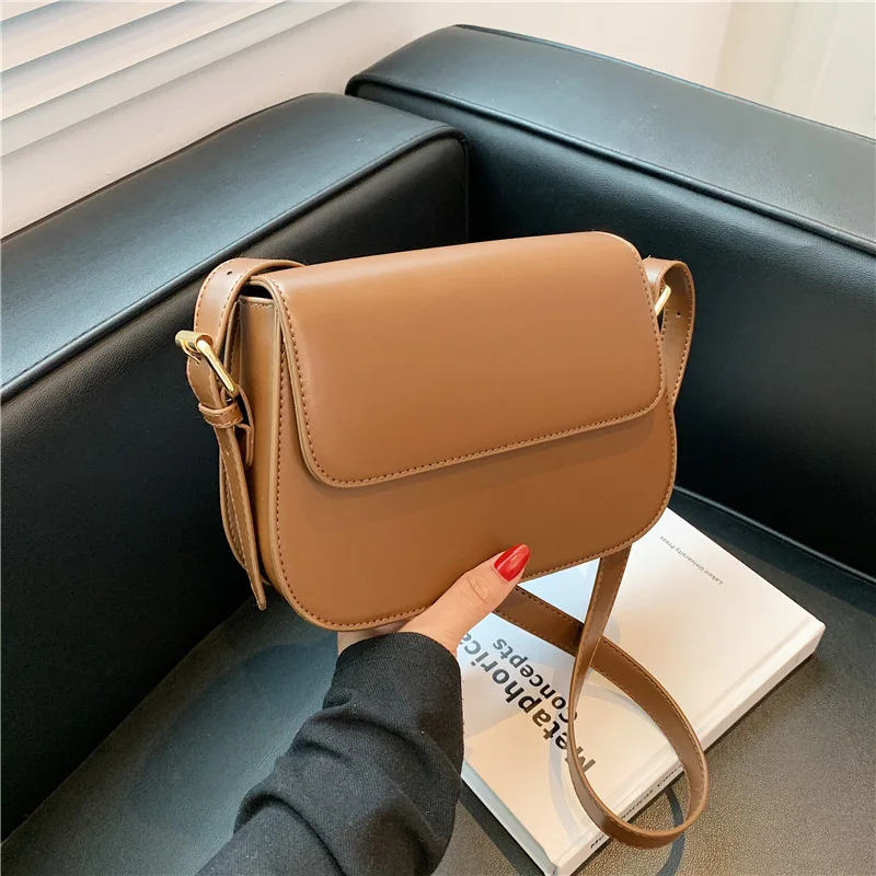 Hot sale women hand bags 2021 autumn and winter trendy retro handbags PU leather tote bag shoulder bag
Hot sale women hand bags 2021 autumn and winter trendy retro handbags PU leather tote bag shoulder bag