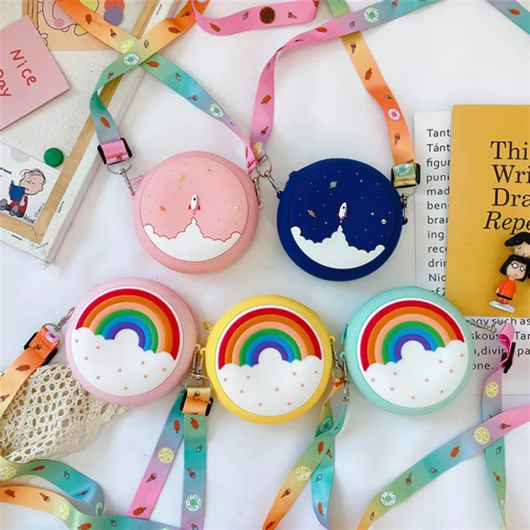 Rainbow Printed Pocket Pack Kid Toddler Girl Children Shoulder Handbag Donut Round Crossbody Bag Adjustable Strap Holiday Travel
Rainbow Printed Pocket Pack Kid Toddler Girl Children Shoulder Handbag Donut Round Crossbody Bag Adjustable Strap Holiday Travel