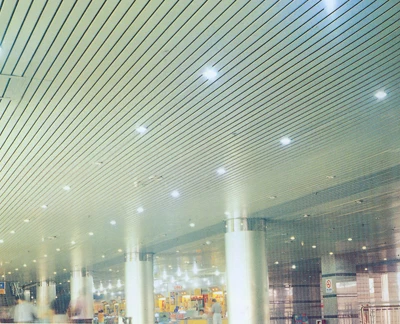 Metal false suspended linear U-shaped aluminium strip ceiling with ISO9001