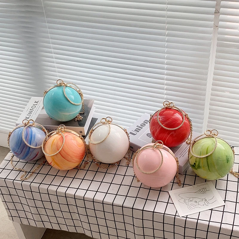 Wholesale Fashion Design Acrylic Transparent Round Circle Handle Bags Clear Ball Purse With Chain Handle, As show or custom you like color
Wholesale Fashion Design Acrylic Transparent Round Circle Handle Bags Clear Ball Purse With Chain Handle, As show or custom you like color