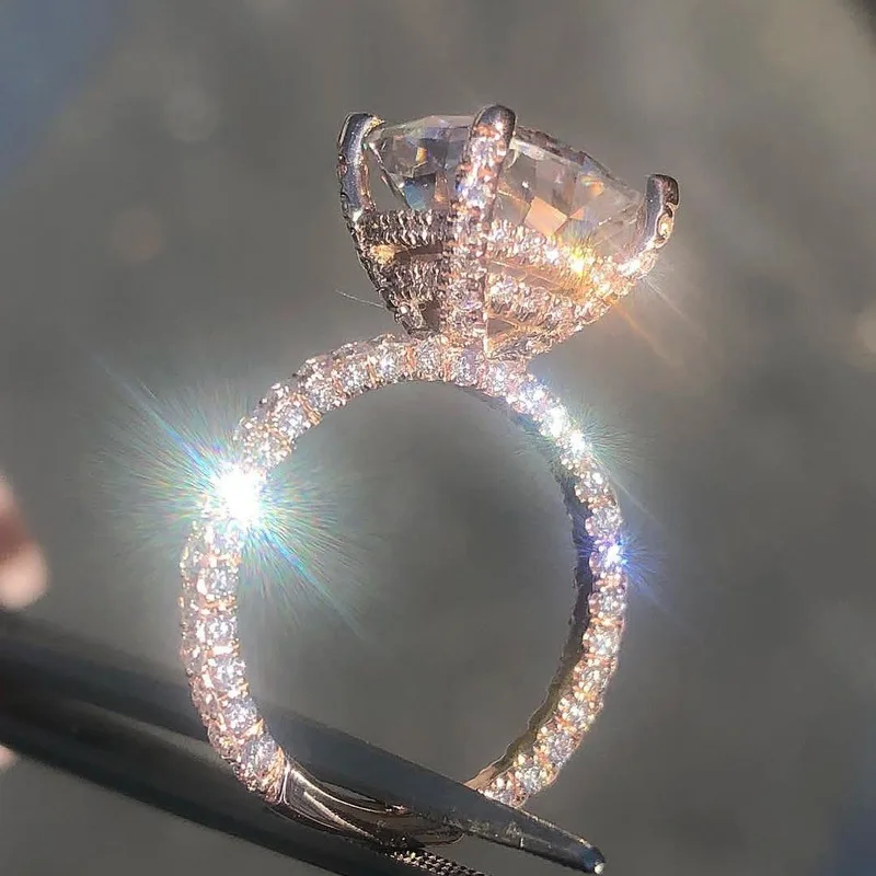 New European Fashion Statement Design Super Big Diamond Full Crystal Cubic Zirconia Ring For Women Ladies, Picture
New European Fashion Statement Design Super Big Diamond Full Crystal Cubic Zirconia Ring For Women Ladies, Picture