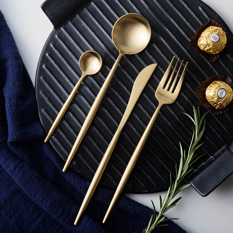 Spot seconds wedding tableware white and gold cutlery luxury gold stainless steel cutlery set flatware sets
Spot seconds wedding tableware white and gold cutlery luxury gold stainless steel cutlery set flatware sets
