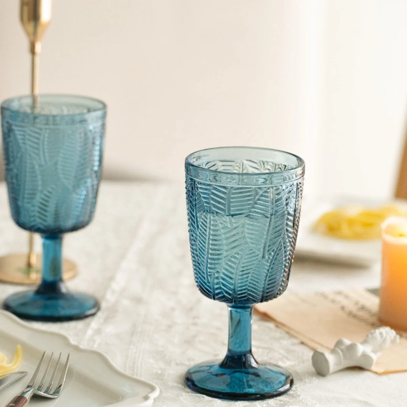Wholesale European Vintage Leaves Embossed Wine Goblet Multi Colored Decoration Wine Glass Cups
Wholesale European Vintage Leaves Embossed Wine Goblet Multi Colored Decoration Wine Glass Cups