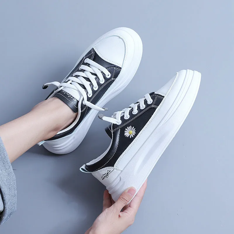 918 Sale Ladies 2021 Special Design Trendy Artificial Pu Women Casual Shoes, Customized color
918 Sale Ladies 2021 Special Design Trendy Artificial Pu Women Casual Shoes, Customized color