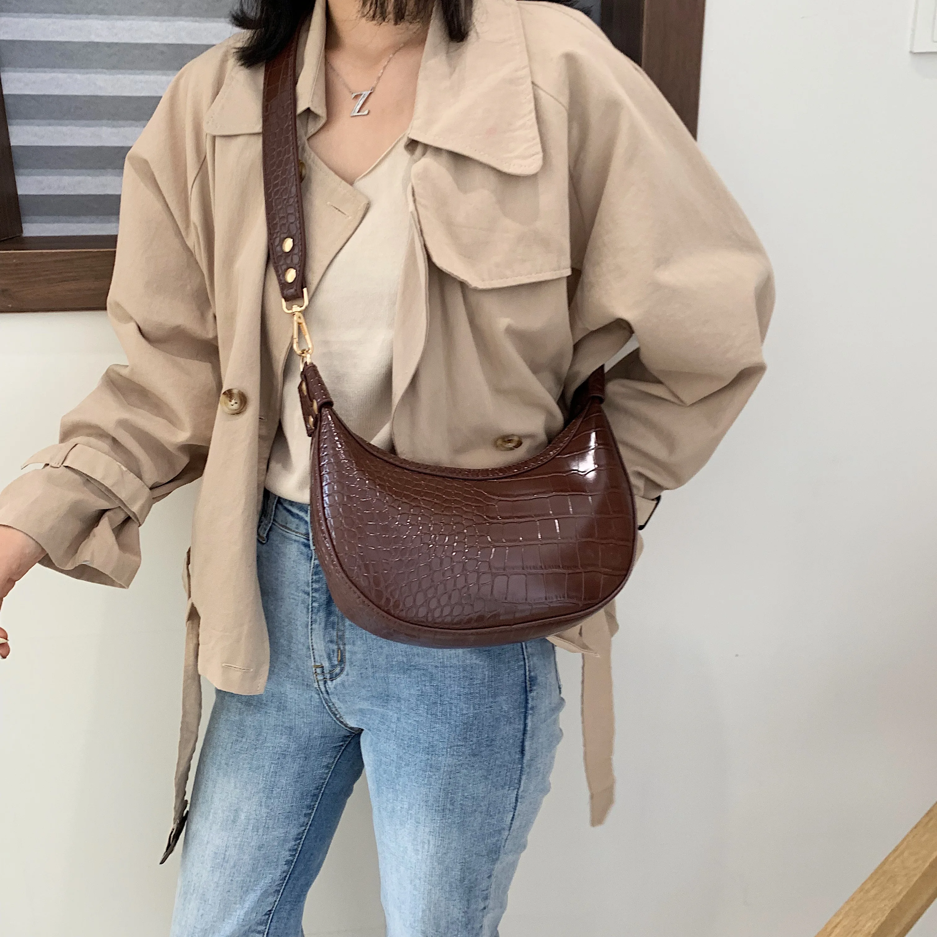 2020 New Design Stone Pattern Vintage Small Shoulder PU Leather Mini Retro Purses and Handbags
2020 New Design Stone Pattern Vintage Small Shoulder PU Leather Mini Retro Purses and Handbags