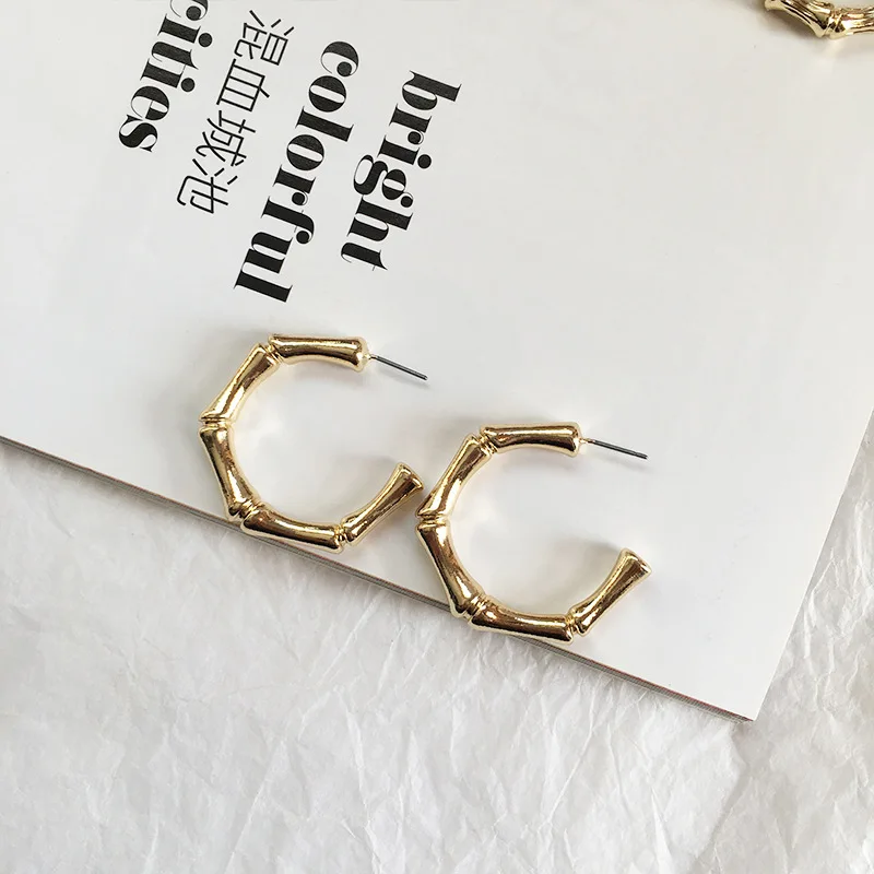 Fashion European Real Gold Plated Bamboo C Shape Earring Vintage Bamboo Big Hoop Earrings For Women Girls
Fashion European Real Gold Plated Bamboo C Shape Earring Vintage Bamboo Big Hoop Earrings For Women Girls