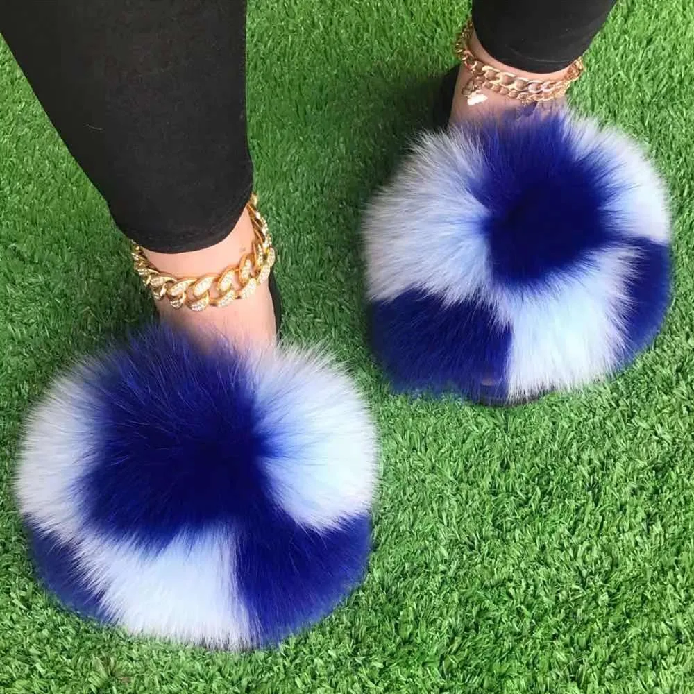Super fluffy fur slippers fox fur slides real black fox fur slides, Color matching or can be customized according to requirements
Super fluffy fur slippers fox fur slides real black fox fur slides, Color matching or can be customized according to requirements