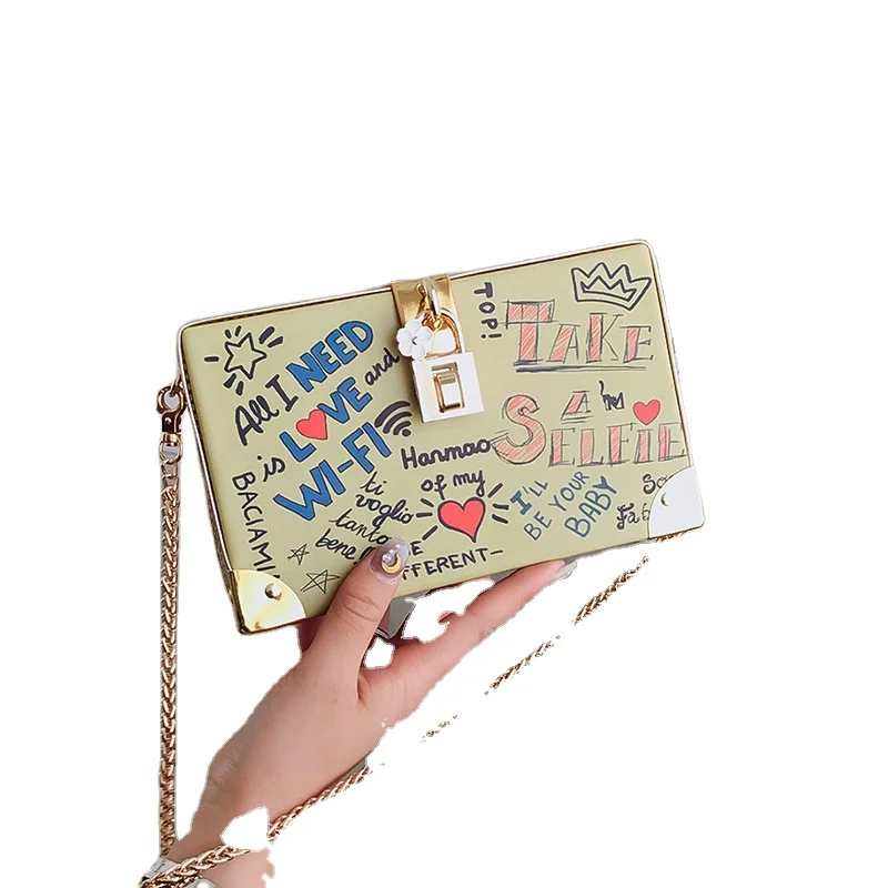 Women 2021 Hot Selling Cute Colorful Crossbody Bag Pu Leather Letter Metal Chain New Fashion, 4 colors
Women 2021 Hot Selling Cute Colorful Crossbody Bag Pu Leather Letter Metal Chain New Fashion, 4 colors
