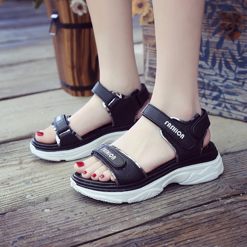 2021 summer women slides sandals luxury sandals for women the new casual sport wear platform sandals
2021 summer women slides sandals luxury sandals for women the new casual sport wear platform sandals
