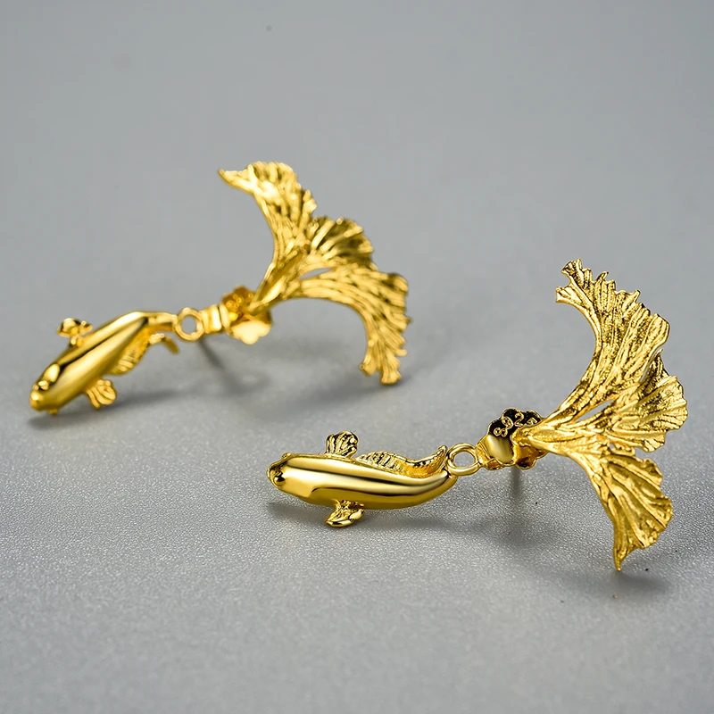 Lotus Fun 925 Sterling Silver 18K Gold Unusual Divided Design Fighting Fish Stud Earrings for Women
Lotus Fun 925 Sterling Silver 18K Gold Unusual Divided Design Fighting Fish Stud Earrings for Women