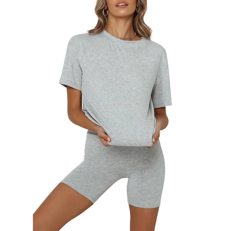 The new 2021 women's spring and summer new home service solid color casual tights sports suit
The new 2021 women's spring and summer new home service solid color casual tights sports suit