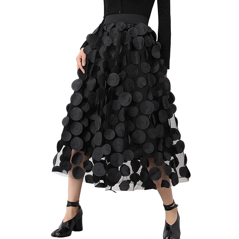 

TWOTWINSTYLE Hollow Out Tassel Long Skirt Fashion High Waist Embroidery Tassel Hem Elegant Midi Women'S Skirts