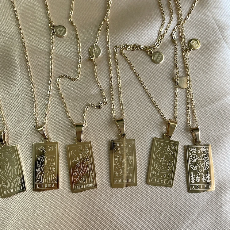 New Stainless Steel 12 Zodiac Sign Square Pendant Vintage Necklace, Picture shows 
New Stainless Steel 12 Zodiac Sign Square Pendant Vintage Necklace, Picture shows