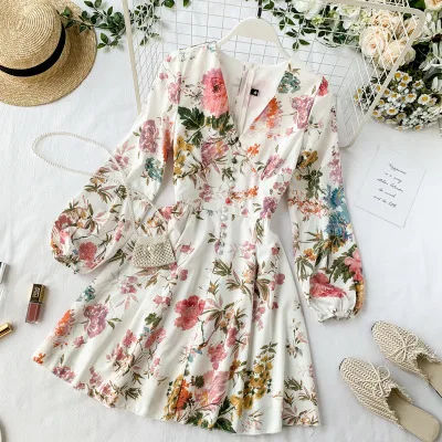 Bohemia French fairy beach skirt sweet floral print v neck long sleeve sexy dress buttoned A-line dresses women
Bohemia French fairy beach skirt sweet floral print v neck long sleeve sexy dress buttoned A-line dresses women