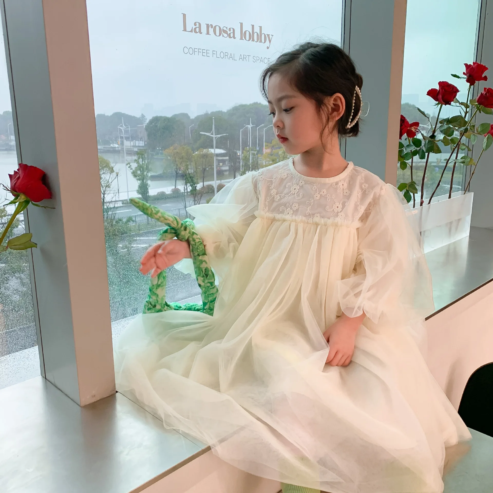 2022 spring Korean design beige tutu dresses for little girls toddler kids princess clothing lace flower 06640224048
2022 spring Korean design beige tutu dresses for little girls toddler kids princess clothing lace flower 06640224048