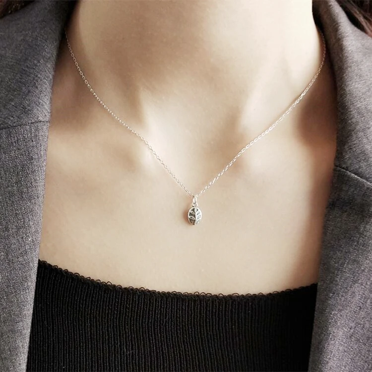 Leaf design minimalist 925 sterling silver jewelry gold plated necklace pendant for women
Leaf design minimalist 925 sterling silver jewelry gold plated necklace pendant for women