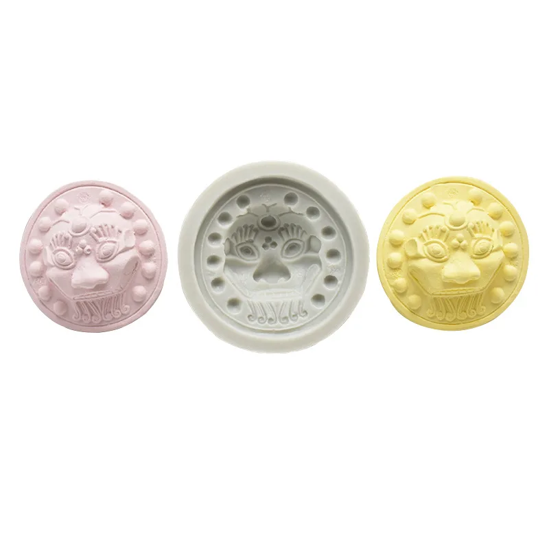 DIY Baking Tools Lion Totem Cake Shape Butterscotch Chocolate Biscuit Mold Plaster Silicone Mold Baking Pastry Cake Accessories
DIY Baking Tools Lion Totem Cake Shape Butterscotch Chocolate Biscuit Mold Plaster Silicone Mold Baking Pastry Cake Accessories