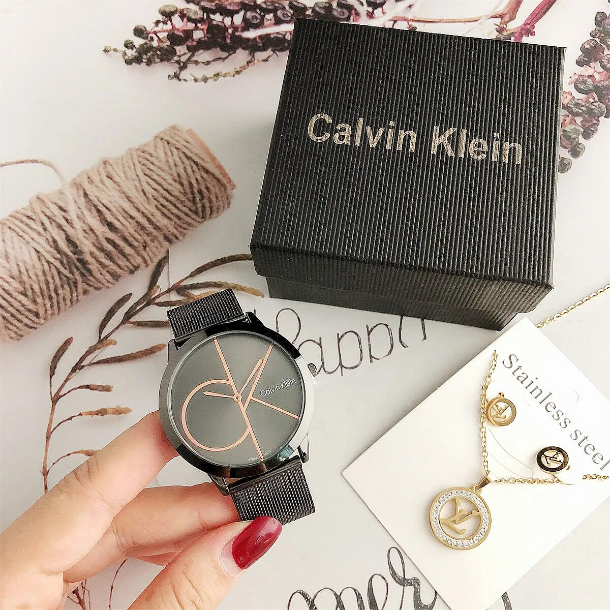 Top Sell Simple Style Unique Large Dial Business Fashion Couple Watch Gift Set Men And Women Stainless Steel Mesh Wrist Watch, Black
Top Sell Simple Style Unique Large Dial Business Fashion Couple Watch Gift Set Men And Women Stainless Steel Mesh Wrist Watch, Black