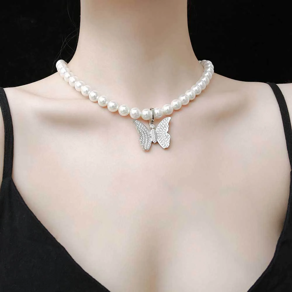 Hip Hop 8-10mm Freshwater Pearl Necklace Matching Zircon Cross Butterfly Letter Pendant Necklace
Hip Hop 8-10mm Freshwater Pearl Necklace Matching Zircon Cross Butterfly Letter Pendant Necklace