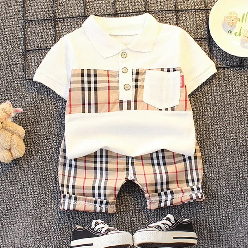Baby boy clothing sets embroidery boy sets boutique wholesale kids clothes summer Cool boy T-shirt button polo shirt shorts suit
Baby boy clothing sets embroidery boy sets boutique wholesale kids clothes summer Cool boy T-shirt button polo shirt shorts suit